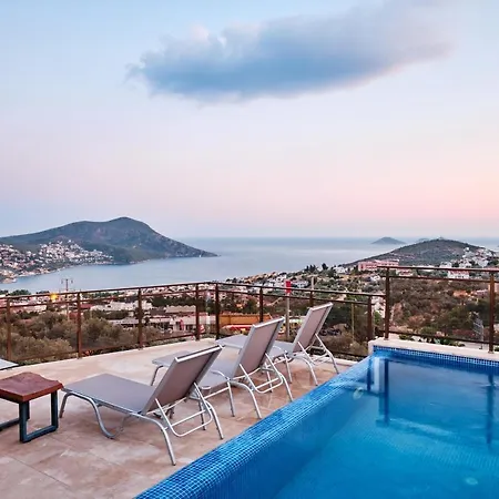 Tana Villa *