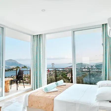 Tana Villa *